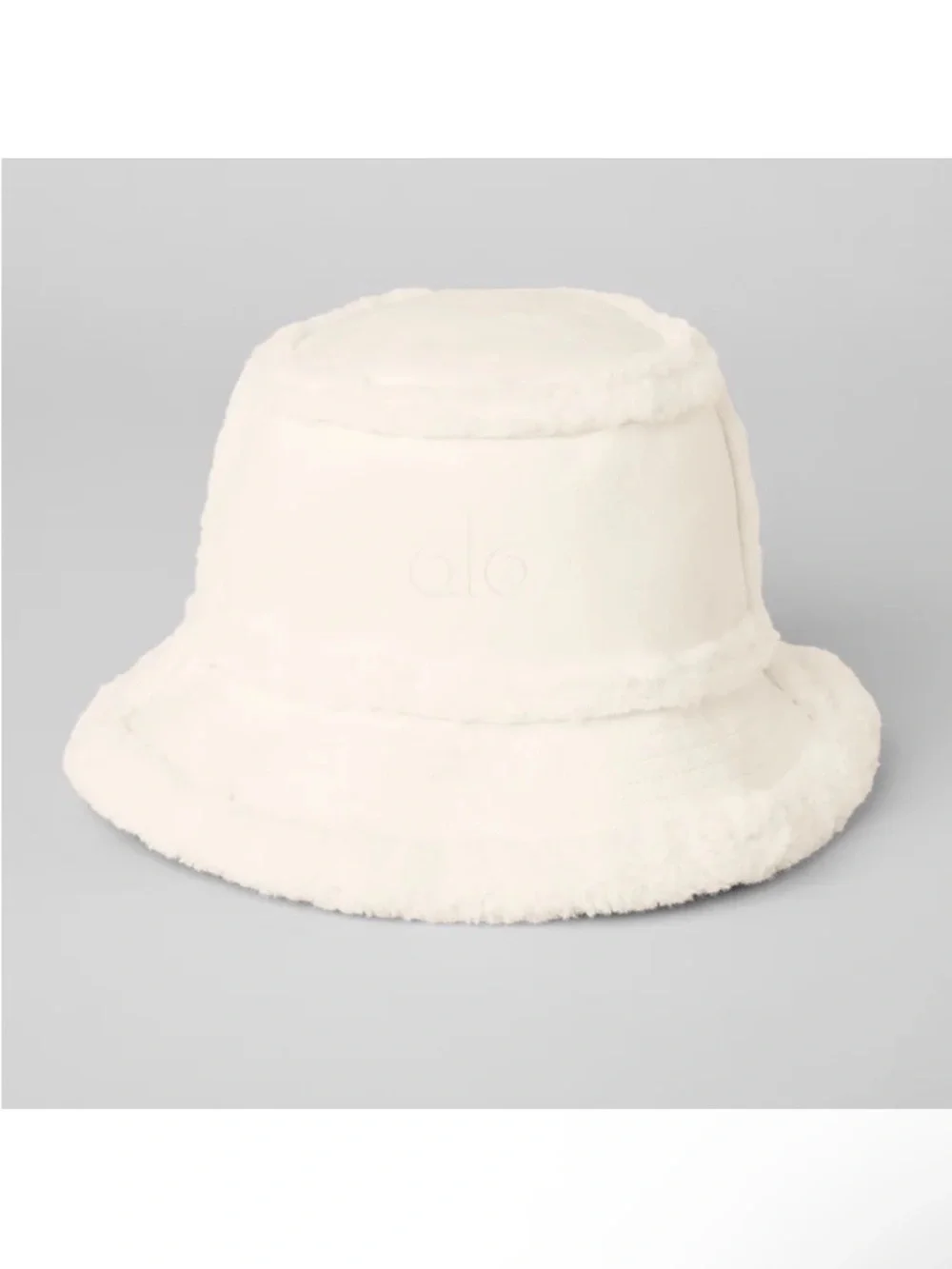 Alo Yoga Winterfun Bucket Hat in Ivory